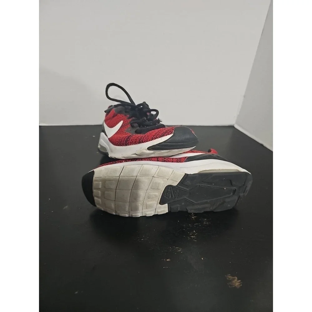 Nike Air Max Motion‎ 2 Kids Red Black Running Shoes Size 5Y Youth Sneakers